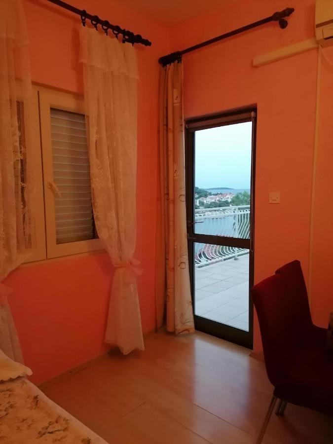 Apartmani Milisa L Primošten Eksteriør bilde