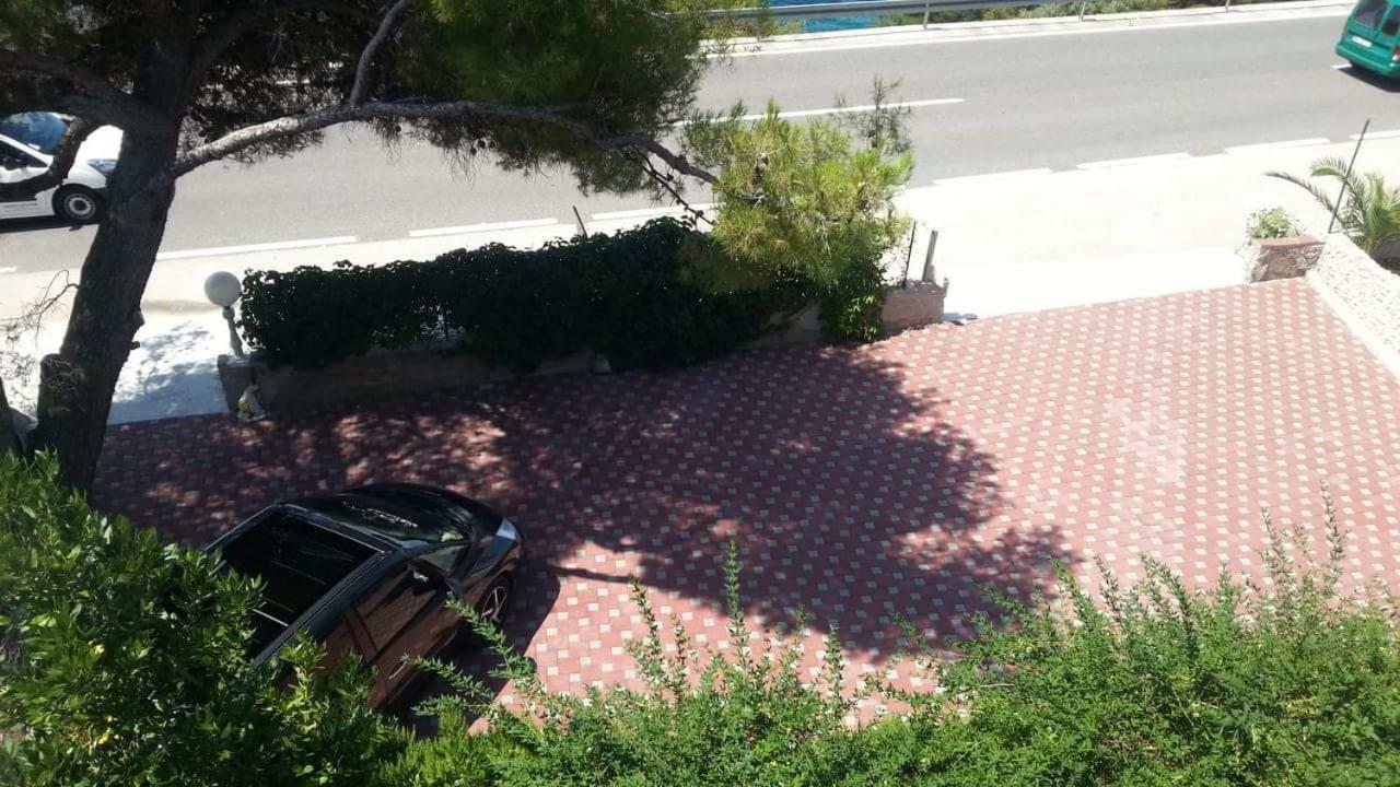 Apartmani Milisa L Primošten Eksteriør bilde